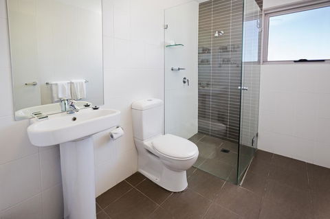 Honeysuckle Executive Apartments - Tourism Canberra 26
