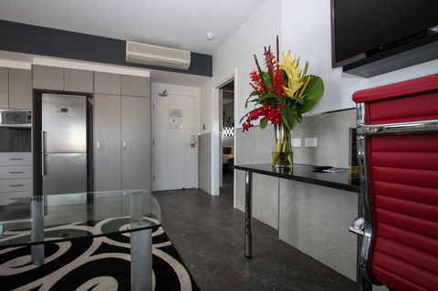 Honeysuckle Executive Apartments - Tourism Canberra 15