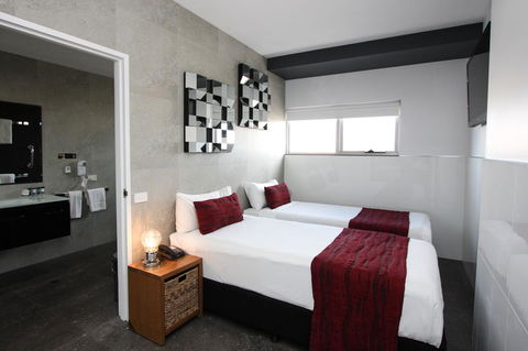 Honeysuckle Executive Apartments - Tourism Canberra 2