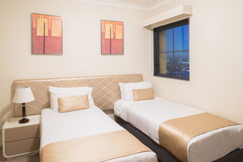 Seasons Harbour Plaza - Tourism Canberra 5