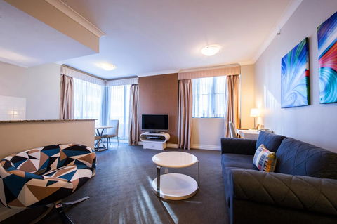 Seasons Harbour Plaza - Tourism Canberra 29