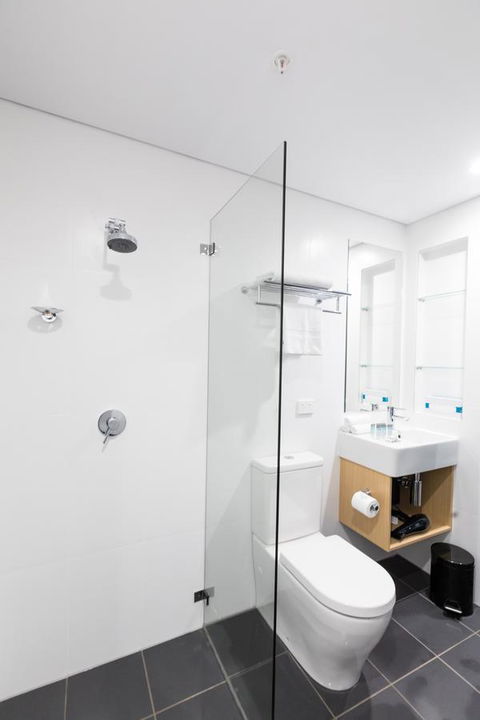 Song Hotel Sydney - Tourism Canberra 12