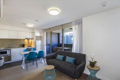 Terminus Apartment Hotel, Ascend Hotel Collection - Tourism Canberra 25