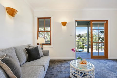 Bellevue Accommodation - Tourism Canberra 3