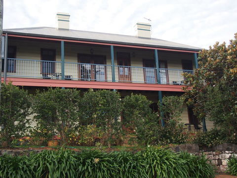 Bellevue Accommodation - Tourism Canberra 16