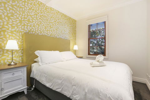 Bellevue Accommodation - Tourism Canberra 6