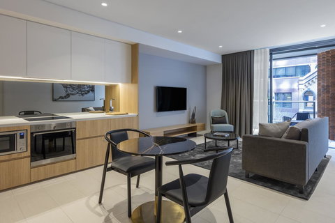 SKYE Suites Sydney - Tourism Canberra 17