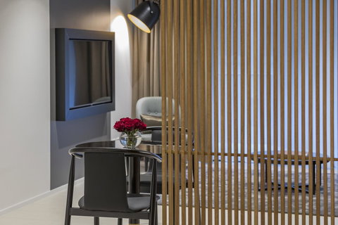 SKYE Suites Sydney - Tourism Canberra 28