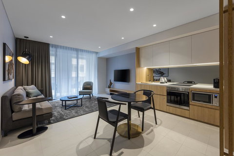 SKYE Suites Sydney - Tourism Canberra 22