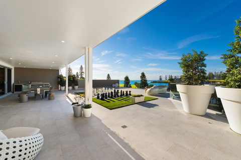 Belle Vue- Penthouse At Black Beach - Tourism Canberra 2