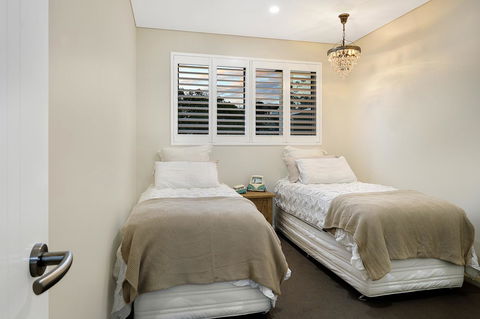 Belle Vue- Penthouse At Black Beach - Tourism Canberra 13