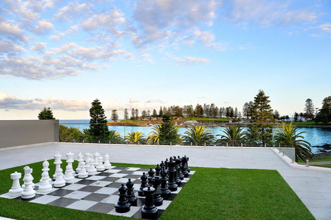 Belle Vue- Penthouse At Black Beach - Tourism Canberra 18