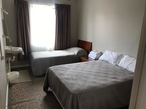 Lakes And Ocean Hotel Forster - Tourism Canberra 22