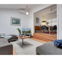 Spacious cottage with views 10 mins from the city - Tourism Canberra