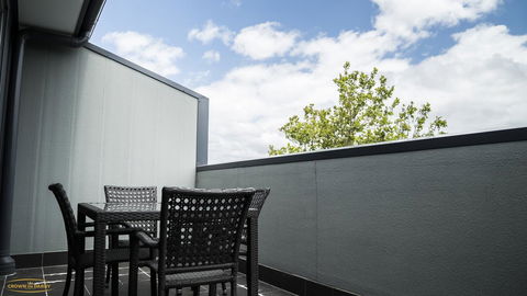Crown On Darby Newcastle - Tourism Canberra 1