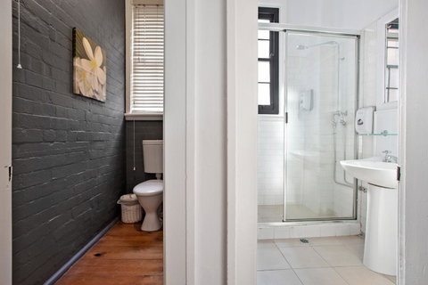 Sydney Harbour Bed And Breakfast - Tourism Canberra 4