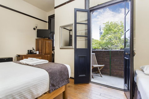 Sydney Harbour Bed And Breakfast - Tourism Canberra 12