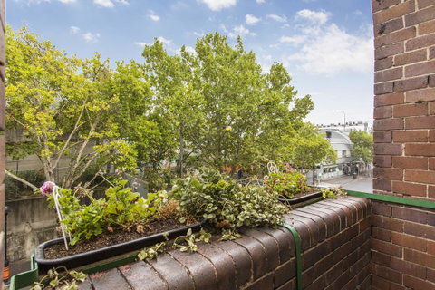 Sydney Harbour Bed And Breakfast - Tourism Canberra 10