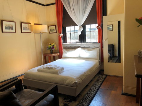 Sydney Harbour Bed And Breakfast - Tourism Canberra 33