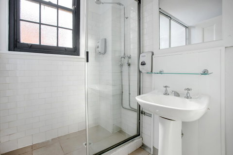 Sydney Harbour Bed And Breakfast - Tourism Canberra 7