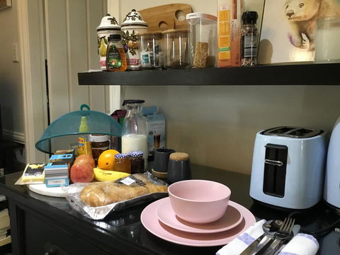 Chanticleer Gardens Barn Cottage With A Pool - Tourism Canberra 38