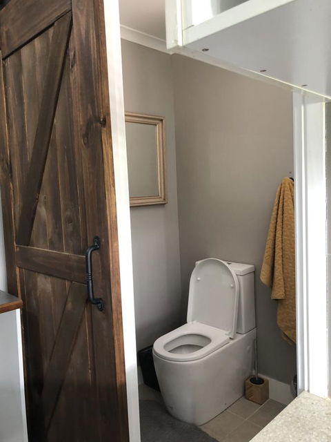 Chanticleer Gardens Barn Cottage With A Pool - Tourism Canberra 21