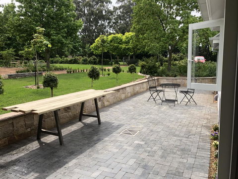 Chanticleer Gardens Barn Cottage With A Pool - Tourism Canberra 26