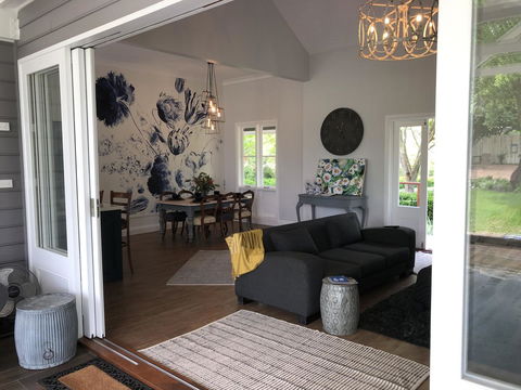 Chanticleer Gardens Barn Cottage With A Pool - Tourism Canberra 28