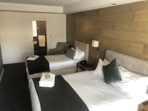 Crown Hotel Surry Hills - Tourism Canberra 16