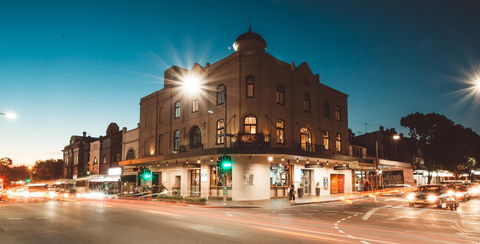 Crown Hotel Surry Hills - Tourism Canberra 0