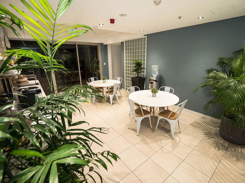 Crown Hotel Surry Hills - Tourism Canberra 5