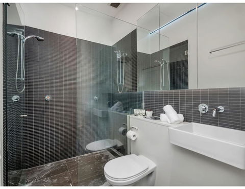 Urban Loft Close To Sydney Hot Spots - Tourism Canberra 4