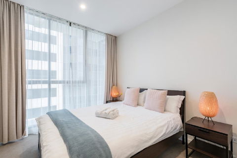 Sydney CBD Modern 2 Bedroom Apartment + Free Car Parking - Tourism Canberra 14