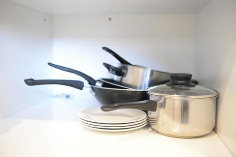 Sydney CBD Modern 2 Bedroom Apartment + Free Car Parking - Tourism Canberra 22