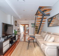 2 Bed House  Loft in Pyrmont - Tourism Canberra