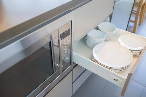 Australian Tower Stay - Tourism Canberra 24