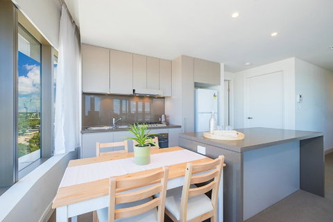 Australian Tower Stay - Tourism Canberra 4