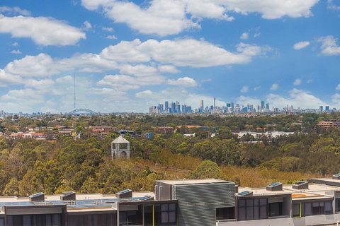 Australian Tower Stay - Tourism Canberra 30