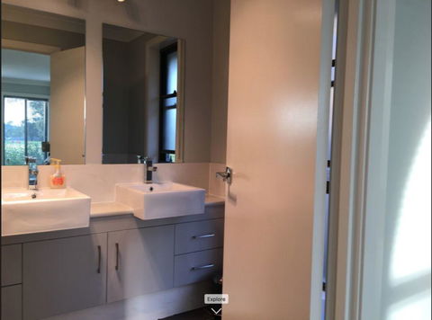 Sydney Amazing Holiday Home Bridal BnB - Tourism Canberra 11
