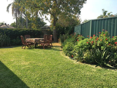 Sydney Amazing Holiday Home Bridal BnB - Tourism Canberra 13