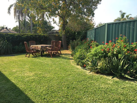 Sydney Amazing Holiday Home Bridal BnB - Tourism Canberra 40