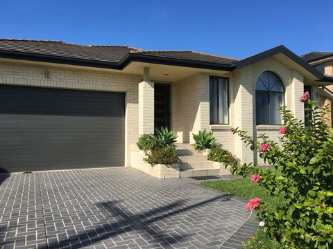 Sydney Amazing Holiday Home Bridal BnB - Tourism Canberra 25