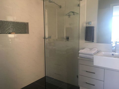 Sydney Amazing Holiday Home Bridal BnB - Tourism Canberra 12