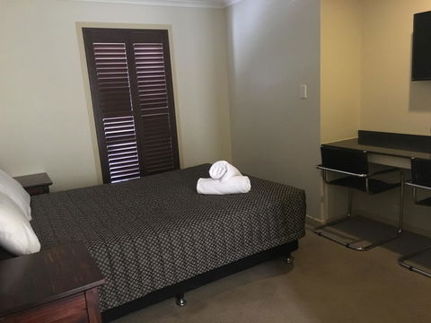 Balranald Club Motel - Tourism Canberra 1