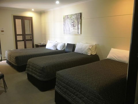 Balranald Club Motel - Tourism Canberra 21