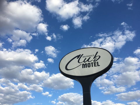 Balranald Club Motel - Tourism Canberra 13