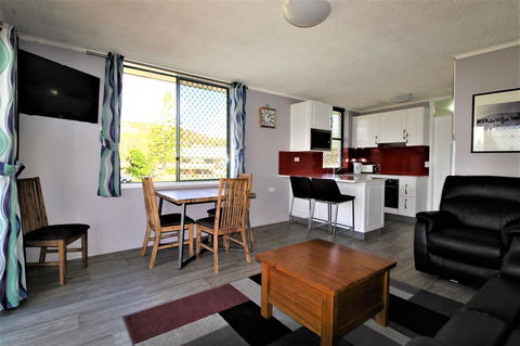 Beachfront 3, 25 Willow Street - Tourism Canberra 1