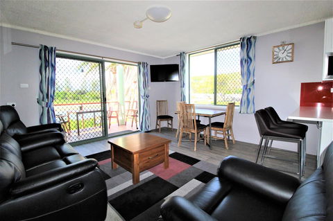 Beachfront 3, 25 Willow Street - Tourism Canberra 2