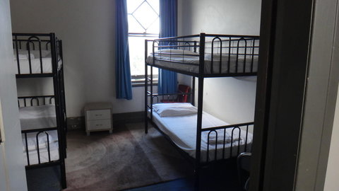 Clover Backpackers - Tourism Canberra 36