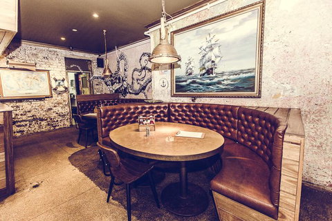 Clover Backpackers - Tourism Canberra 21